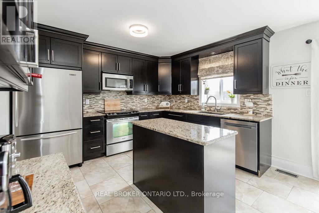 48 John Street, Severn (Coldwater), Ontario  L0K 1E0 - Photo 9 - S13047050