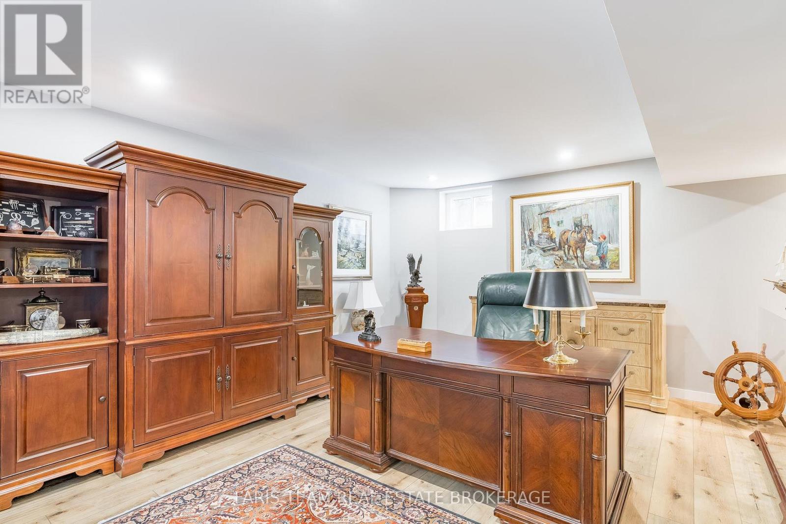 3 Matthew Court, Wasaga Beach, Ontario  L9Z 1J5 - Photo 36 - S12864982