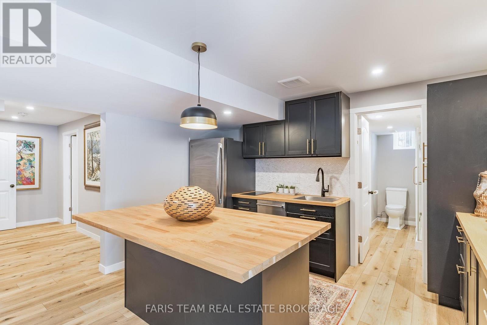 3 Matthew Court, Wasaga Beach, Ontario  L9Z 1J5 - Photo 33 - S12864982