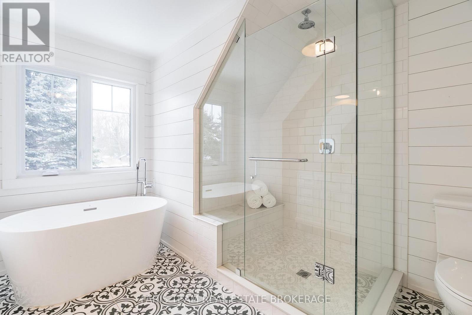 3 Matthew Court, Wasaga Beach, Ontario  L9Z 1J5 - Photo 26 - S12864982