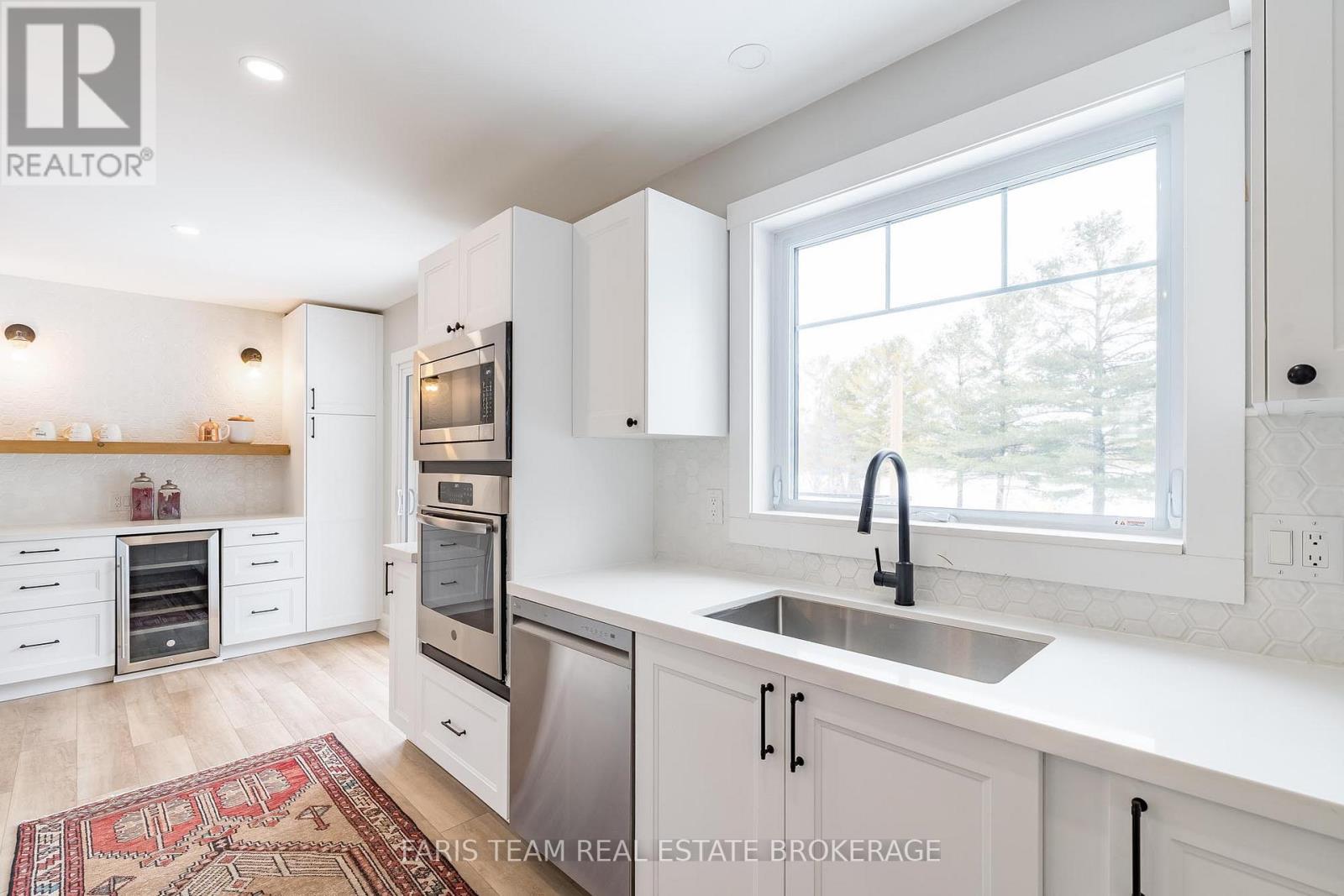 3 Matthew Court, Wasaga Beach, Ontario  L9Z 1J5 - Photo 13 - S12864982