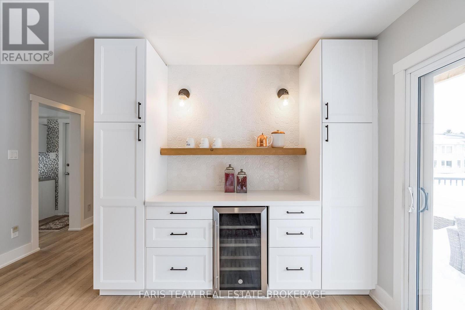 3 Matthew Court, Wasaga Beach, Ontario  L9Z 1J5 - Photo 14 - S12864982