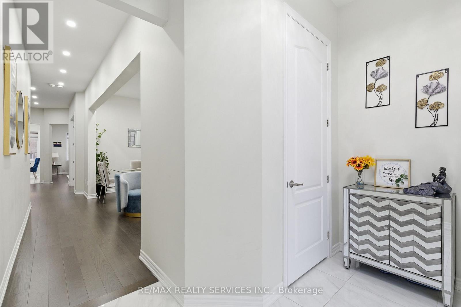 7 Caboose Street, Brampton (Northwest Brampton), Ontario  L7A 5A9 - Photo 4 - W13046940