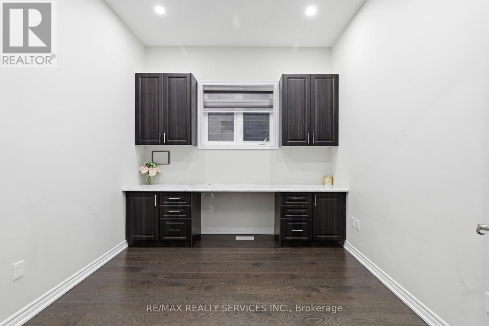 7 Caboose Street, Brampton (Northwest Brampton), Ontario  L7A 5A9 - Photo 8 - W13046940