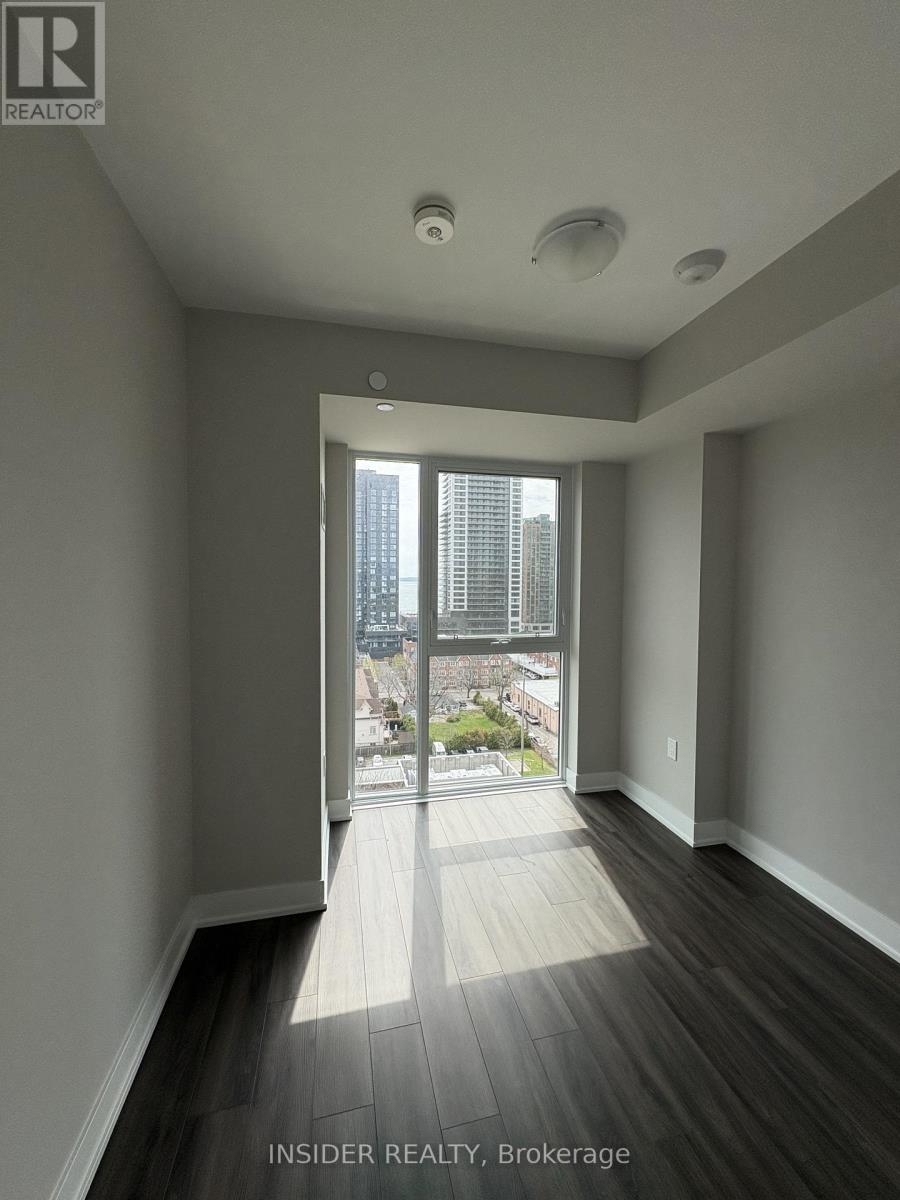 1105 - 2088 James Street, Burlington, Ontario  L7R 0H2 - Photo 8 - W13046994