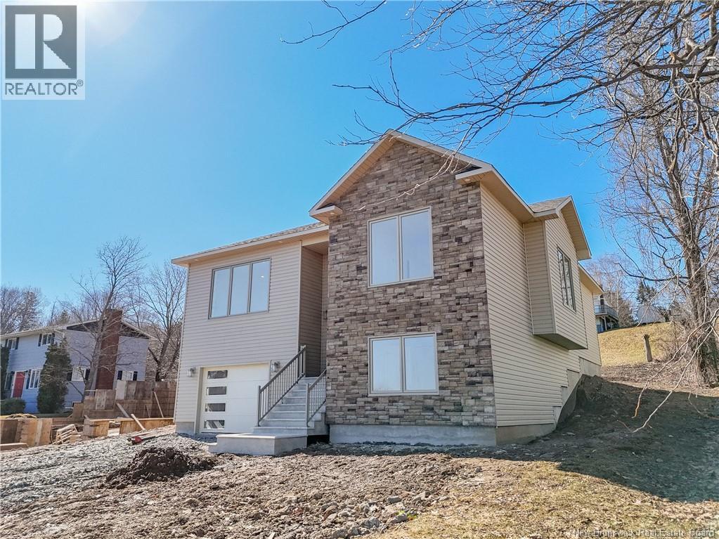 22 Mayflower Street, Fredericton, New Brunswick  E3C 1L5 - Photo 34 - NB133855