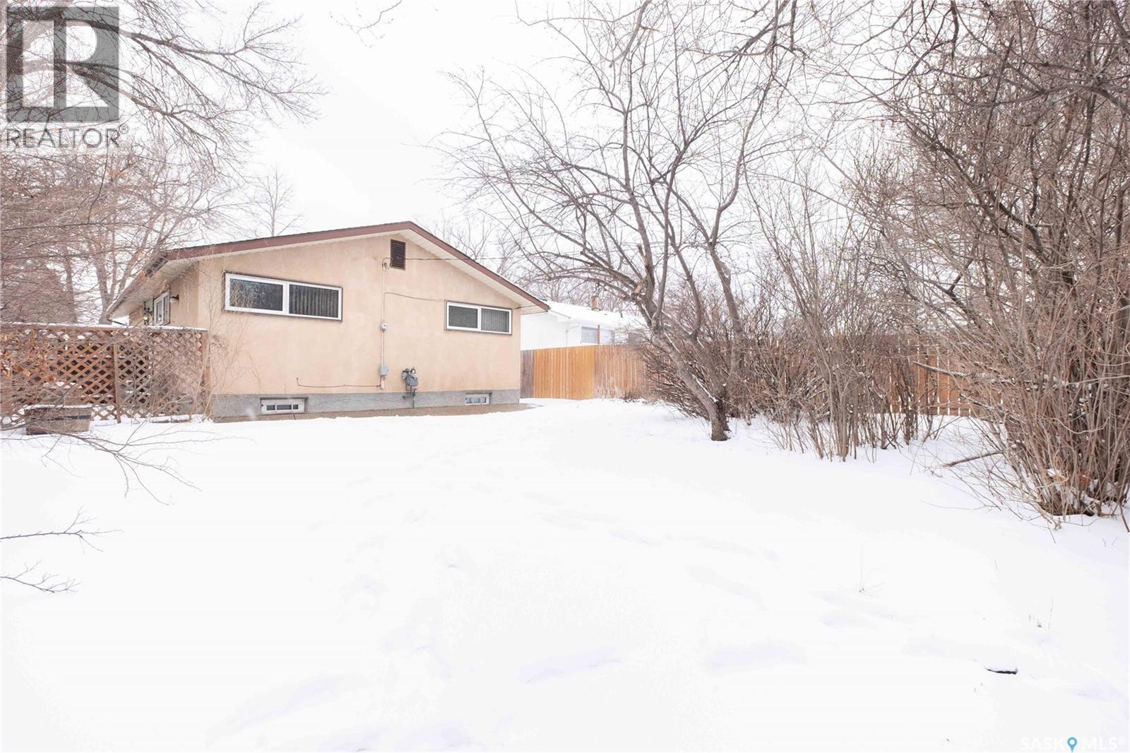 4515 Castle Road, Regina, Saskatchewan  S4S 4W6 - Photo 37 - SK033890