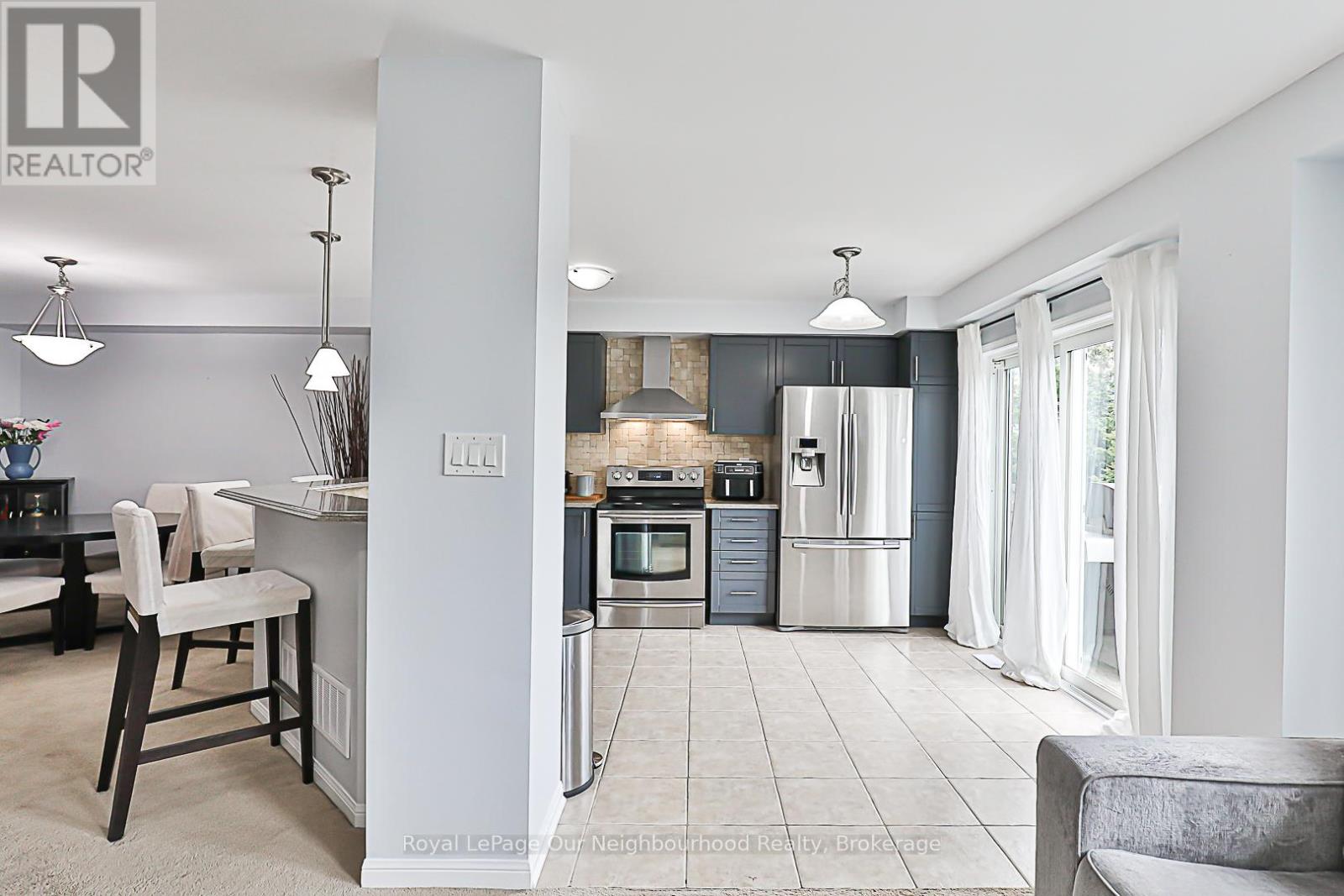 1882 Liatris Drive, Pickering, Ontario  L1X 0A4 - Photo 12 - E13047220