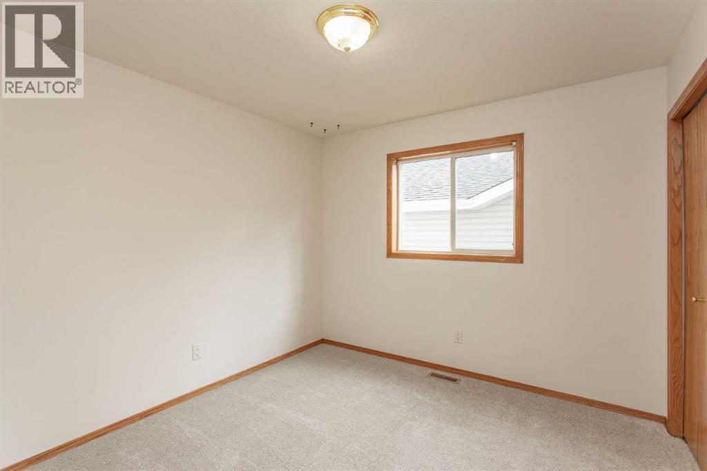 48 Duval Close, Red Deer, Alberta  T4R 2Y7 - Photo 16 - A2305282