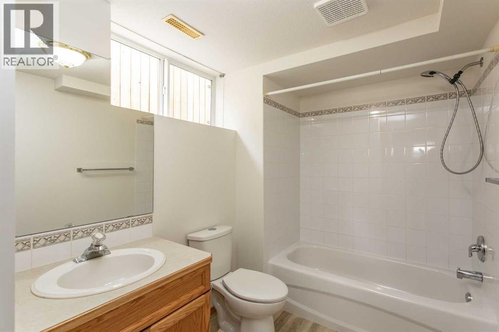 48 Duval Close, Red Deer, Alberta  T4R 2Y7 - Photo 26 - A2305282