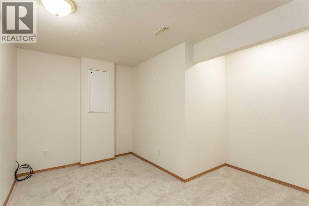 48 Duval Close, Red Deer, Alberta  T4R 2Y7 - Photo 27 - A2305282