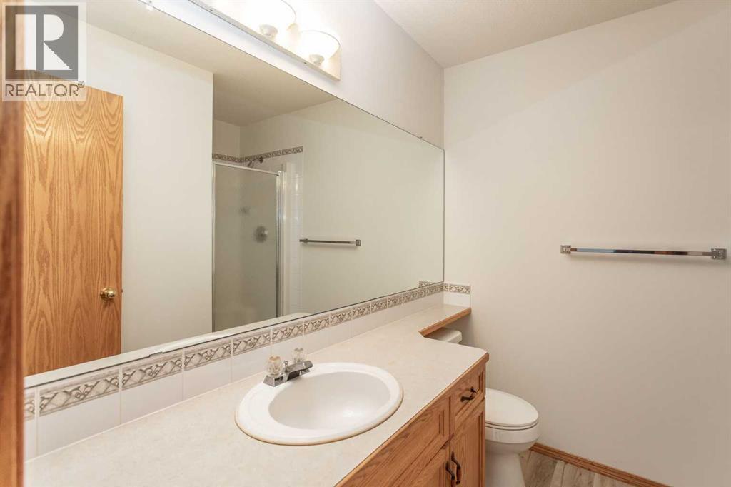 48 Duval Close, Red Deer, Alberta  T4R 2Y7 - Photo 14 - A2305282