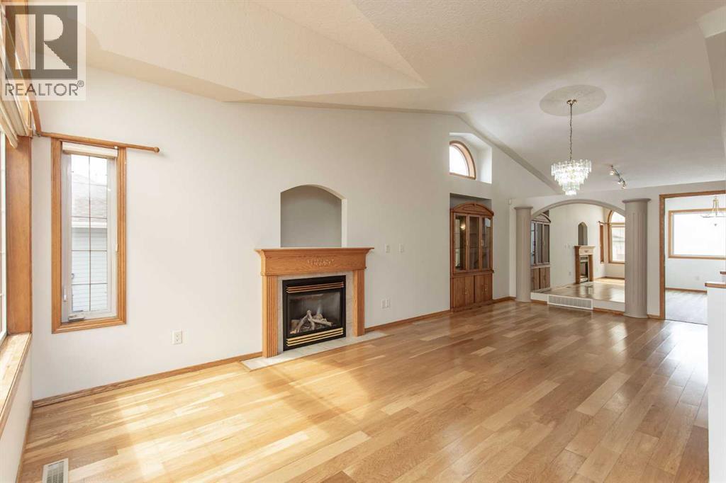 48 Duval Close, Red Deer, Alberta  T4R 2Y7 - Photo 7 - A2305282