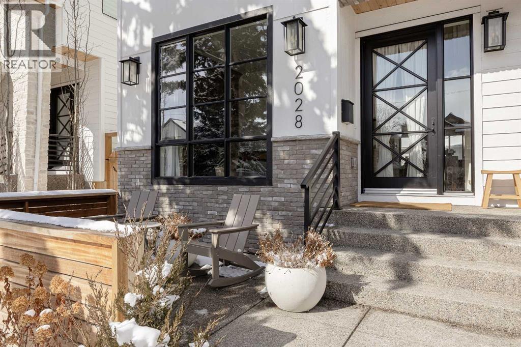 2028 41 Avenue Sw, Calgary, Alberta  T2T 2M1 - Photo 2 - A2298014