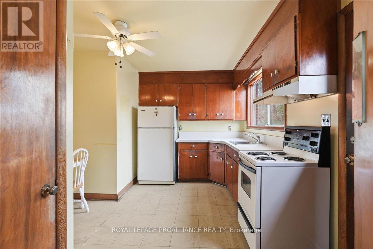 30 Lambert Drive, Belleville, Ontario  K8N 4K6 - Photo 10 - X13047322