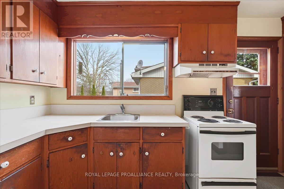 30 Lambert Drive, Belleville, Ontario  K8N 4K6 - Photo 13 - X13047322