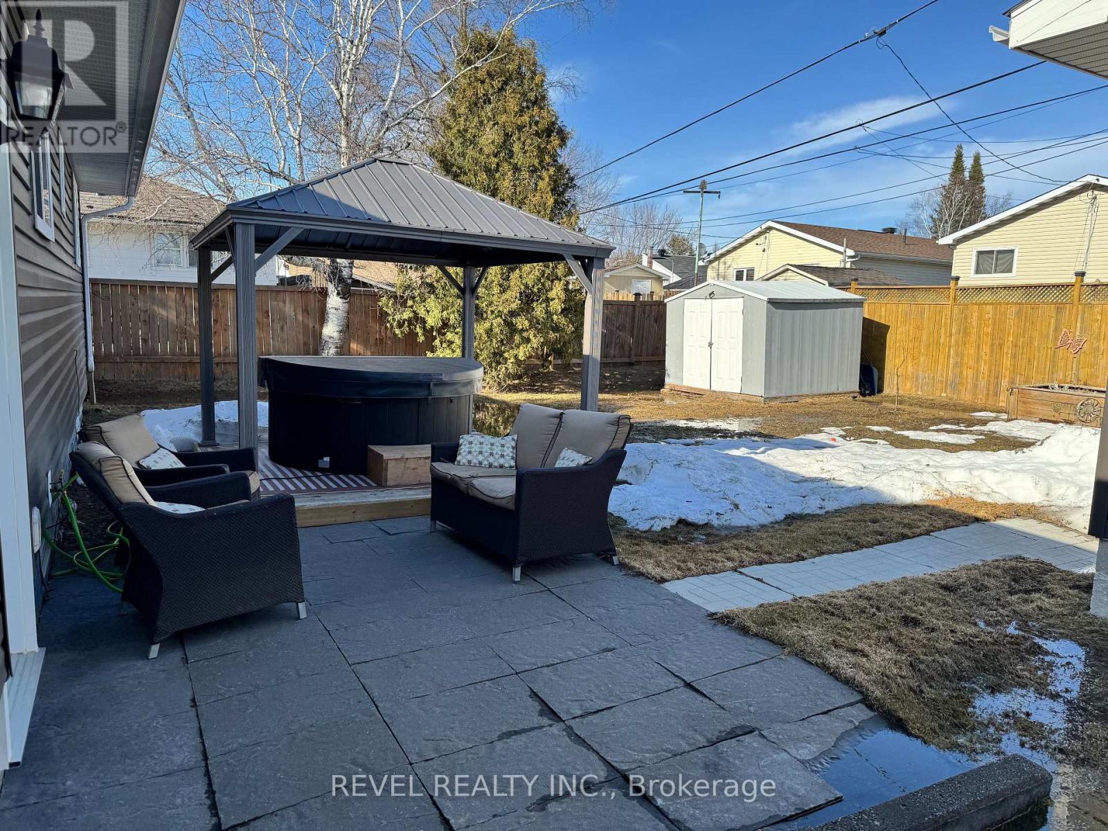 714 Eyre Boulevard, Timmins, Ontario  P4N 4Z4 - Photo 3 - T12995362