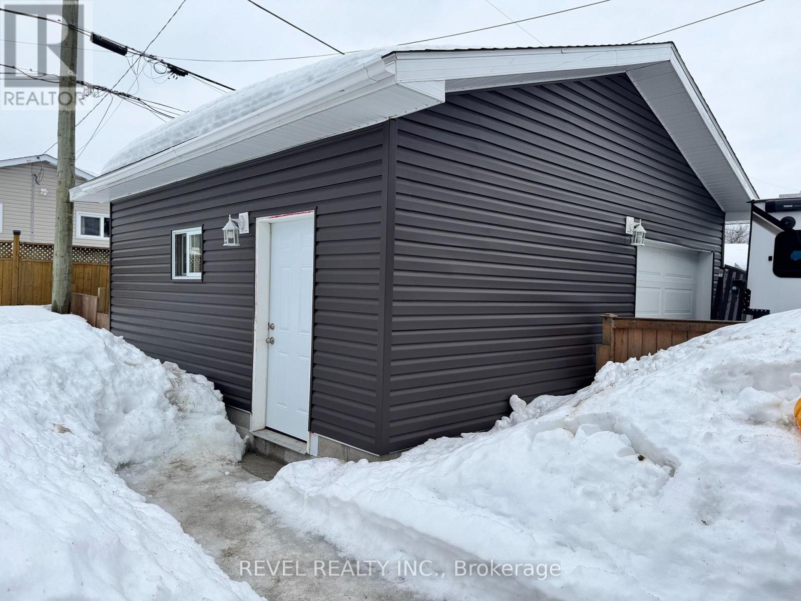 714 Eyre Boulevard, Timmins, Ontario  P4N 4Z4 - Photo 4 - T12995362