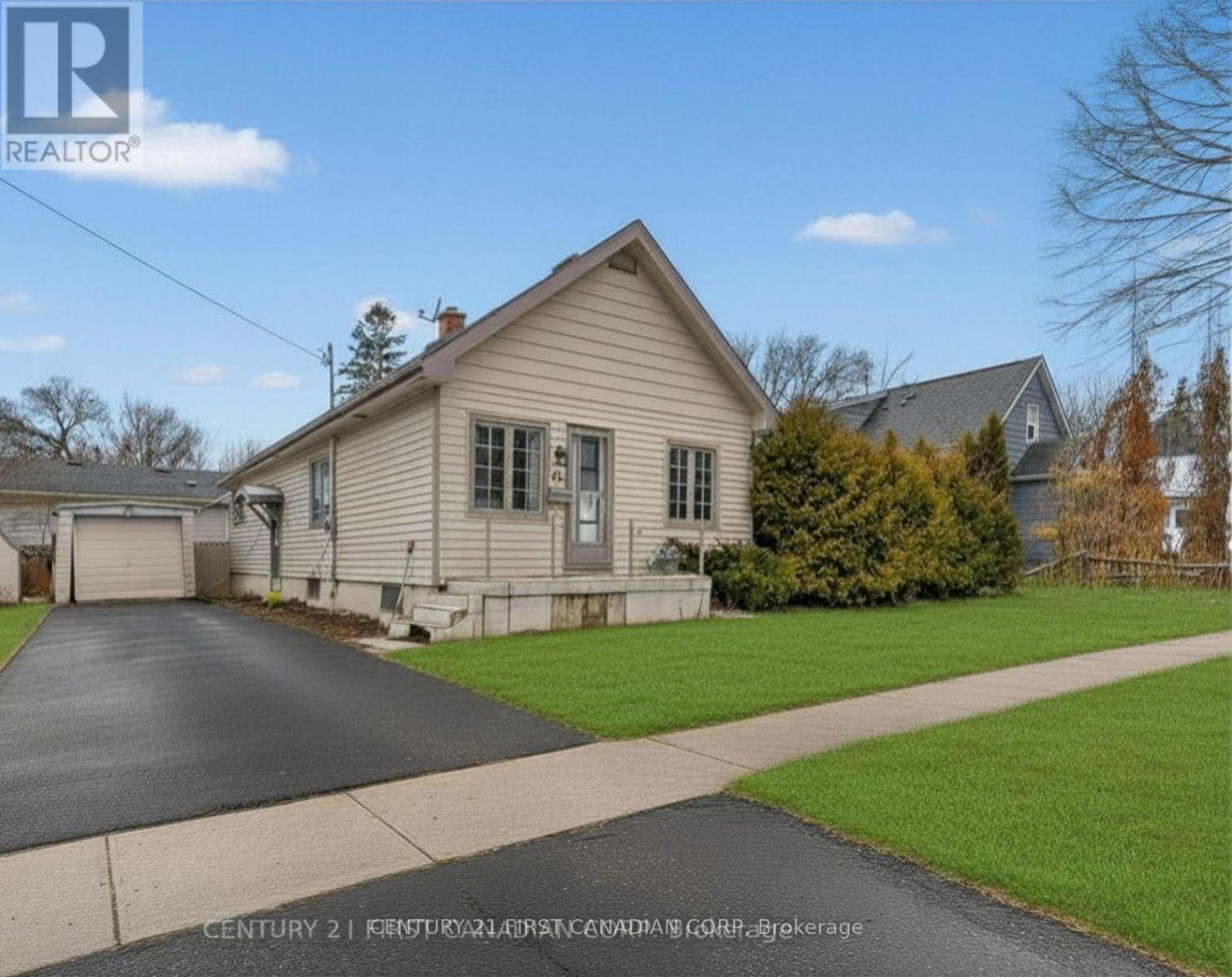 49 MCNAY STREET, London East, Ontario