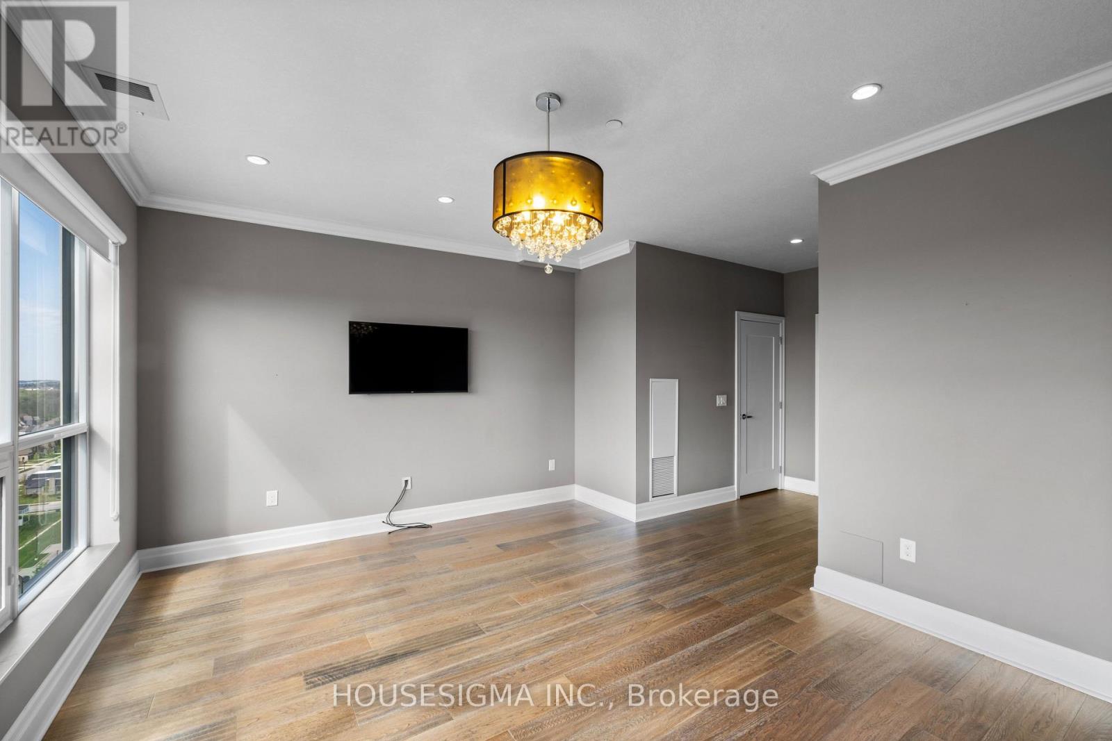 1302 - 240 Villagewalk Boulevard, London North, Ontario  N6G 0P6 - Photo 21 - X13047260