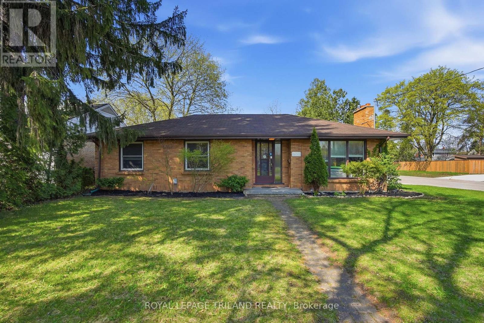 305 STEPHEN STREET, London South, Ontario