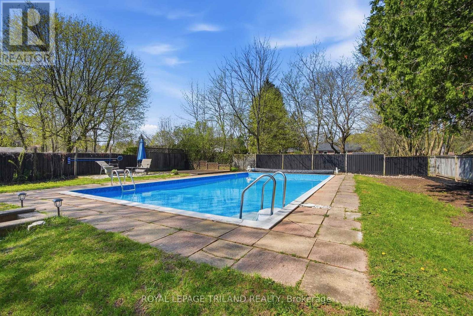 305 Stephen Street, London South, Ontario  N6K 2N2 - Photo 38 - X13047268