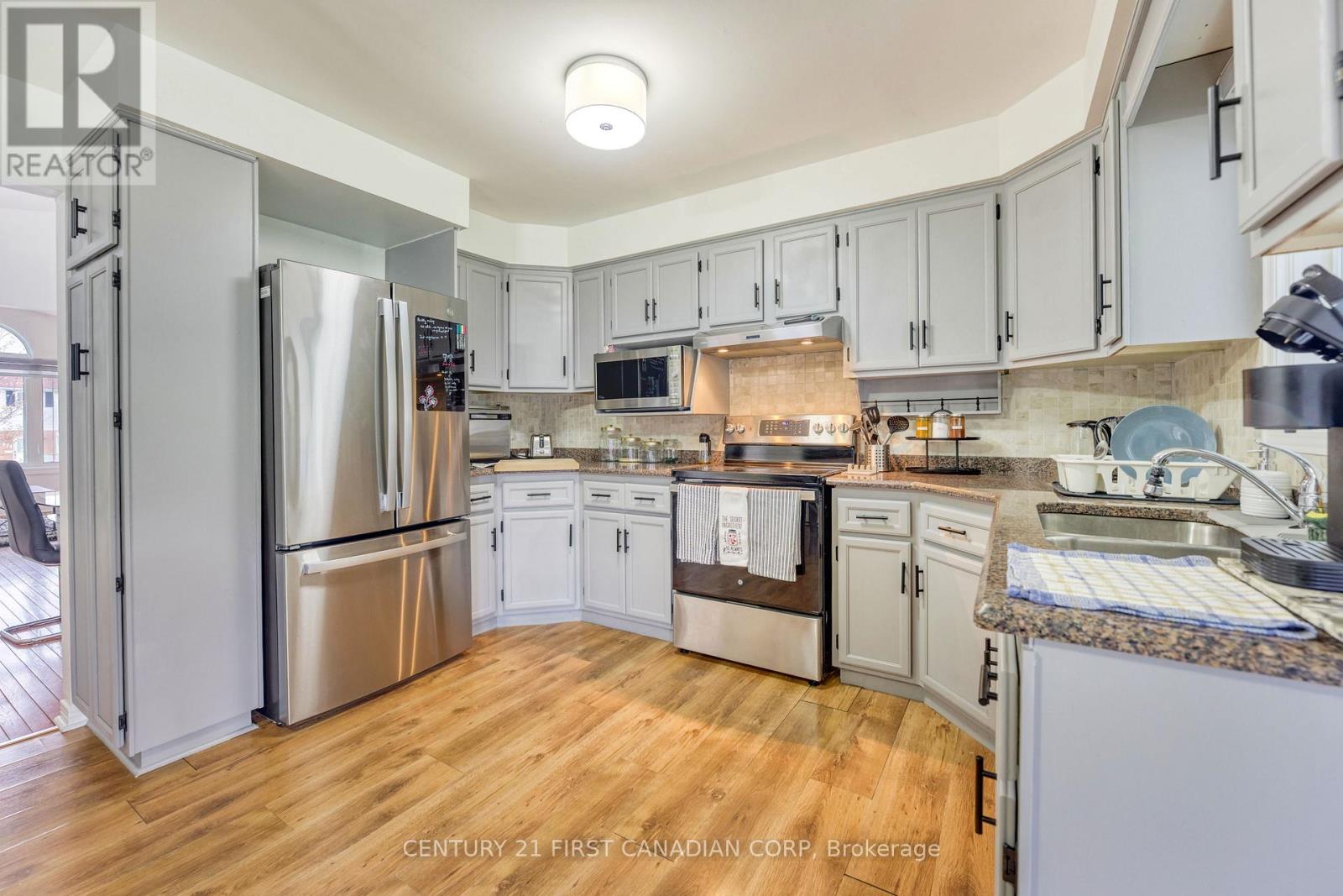 375 Trudeau Drive, Sarnia, Ontario  N7S 6H6 - Photo 11 - X13047288