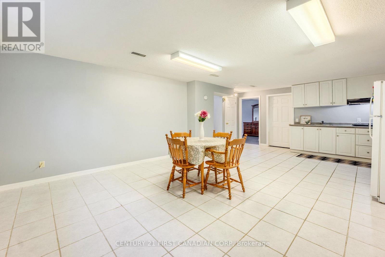 375 Trudeau Drive, Sarnia, Ontario  N7S 6H6 - Photo 21 - X13047288