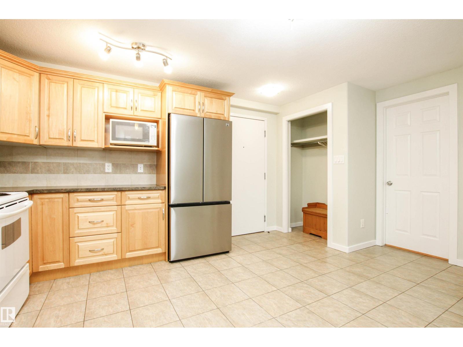 #3 11827 105 St Nw, Edmonton, Alberta  T5G 2N1 - Photo 4 - E4484336