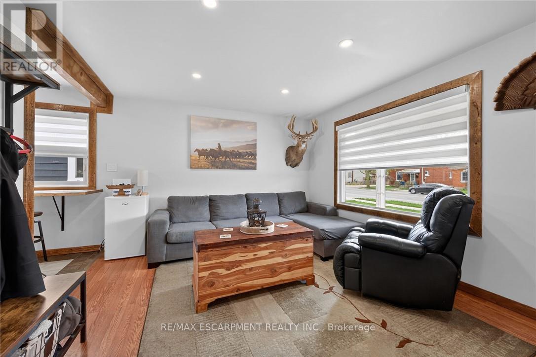 184 Elgin Street, Brantford, Ontario  N3S 5A6 - Photo 2 - X13046824