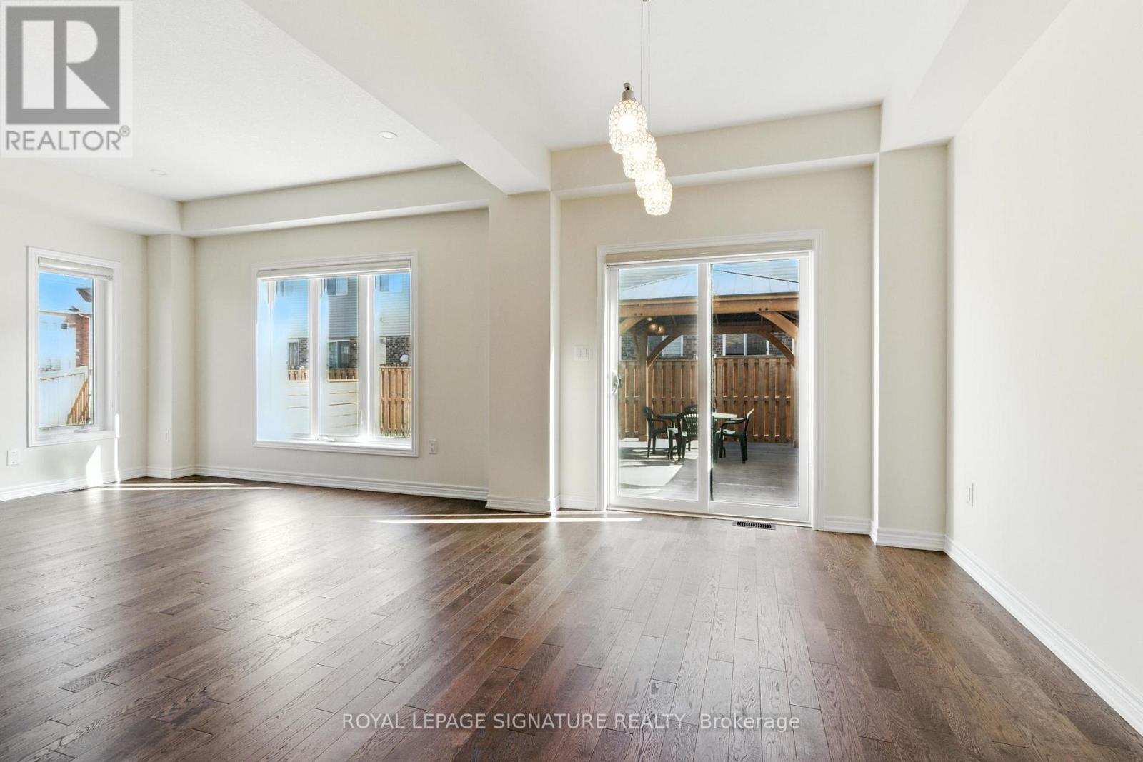 25 Beasley Grove, Hamilton, Ontario  L9K 0J7 - Photo 10 - X13046832