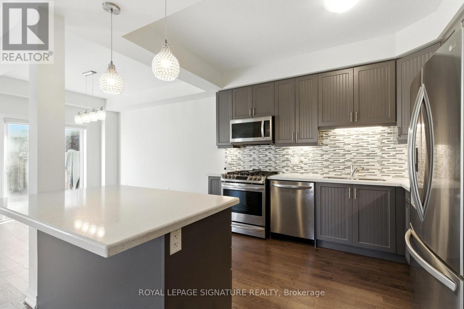 25 Beasley Grove, Hamilton, Ontario  L9K 0J7 - Photo 7 - X13046832