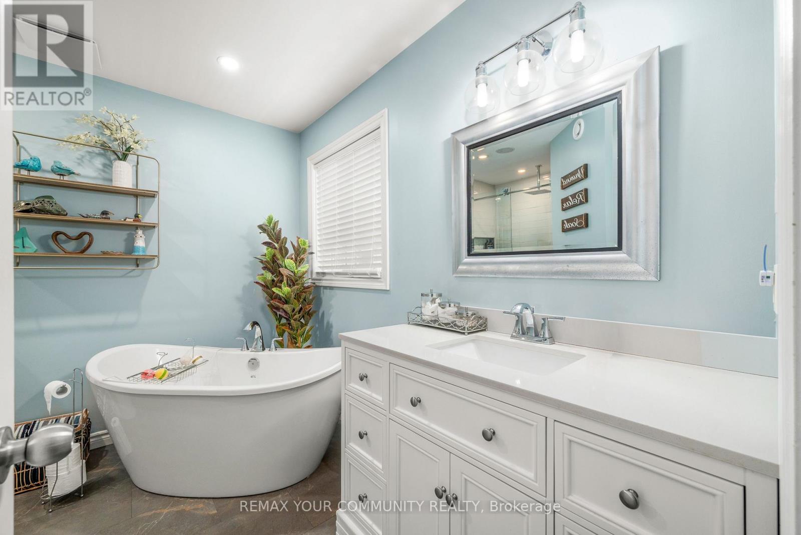 8 Champlain Boulevard, Kawartha Lakes, Ontario  K9V 0H9 - Photo 17 - X13046954