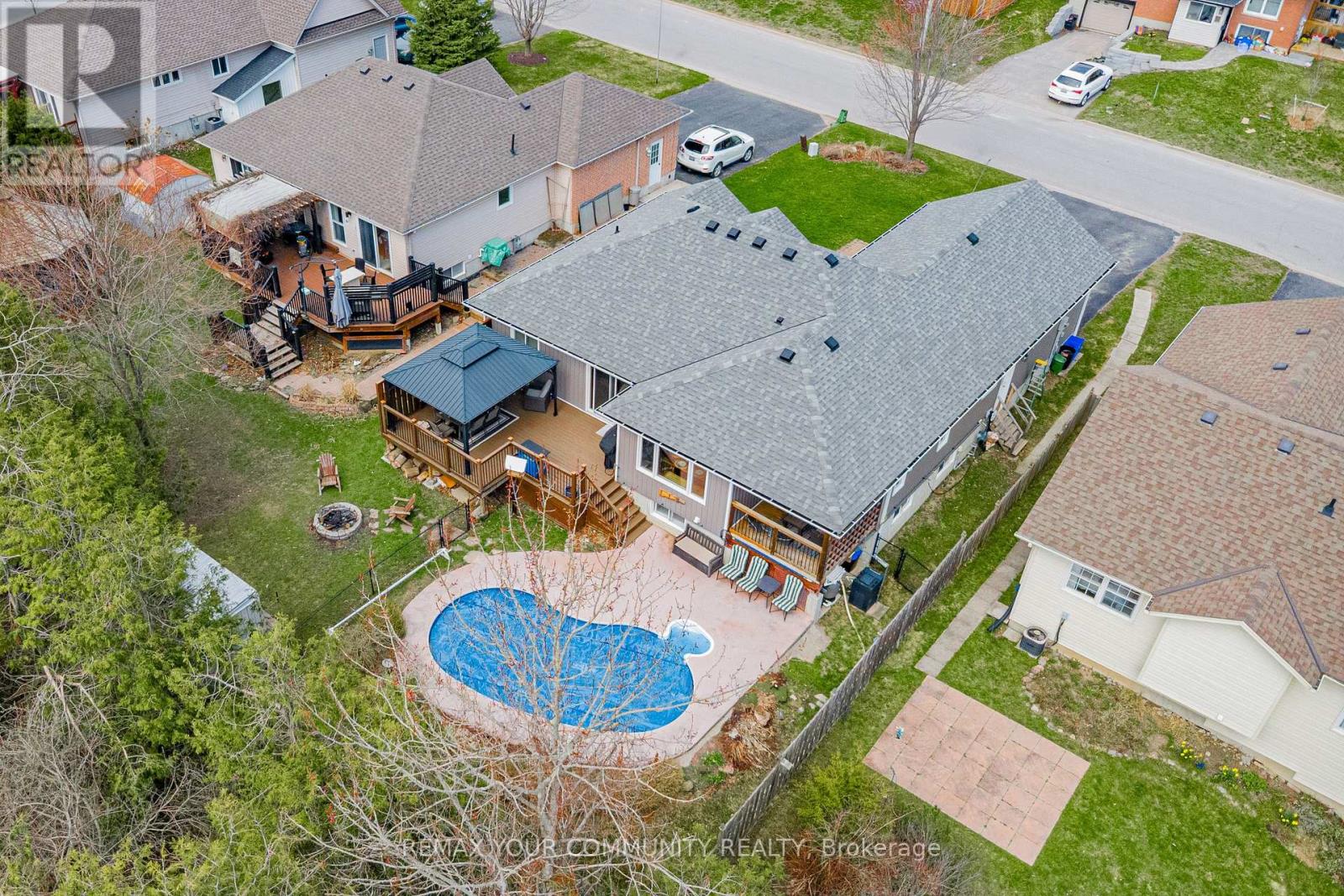 8 Champlain Boulevard, Kawartha Lakes, Ontario  K9V 0H9 - Photo 4 - X13046954