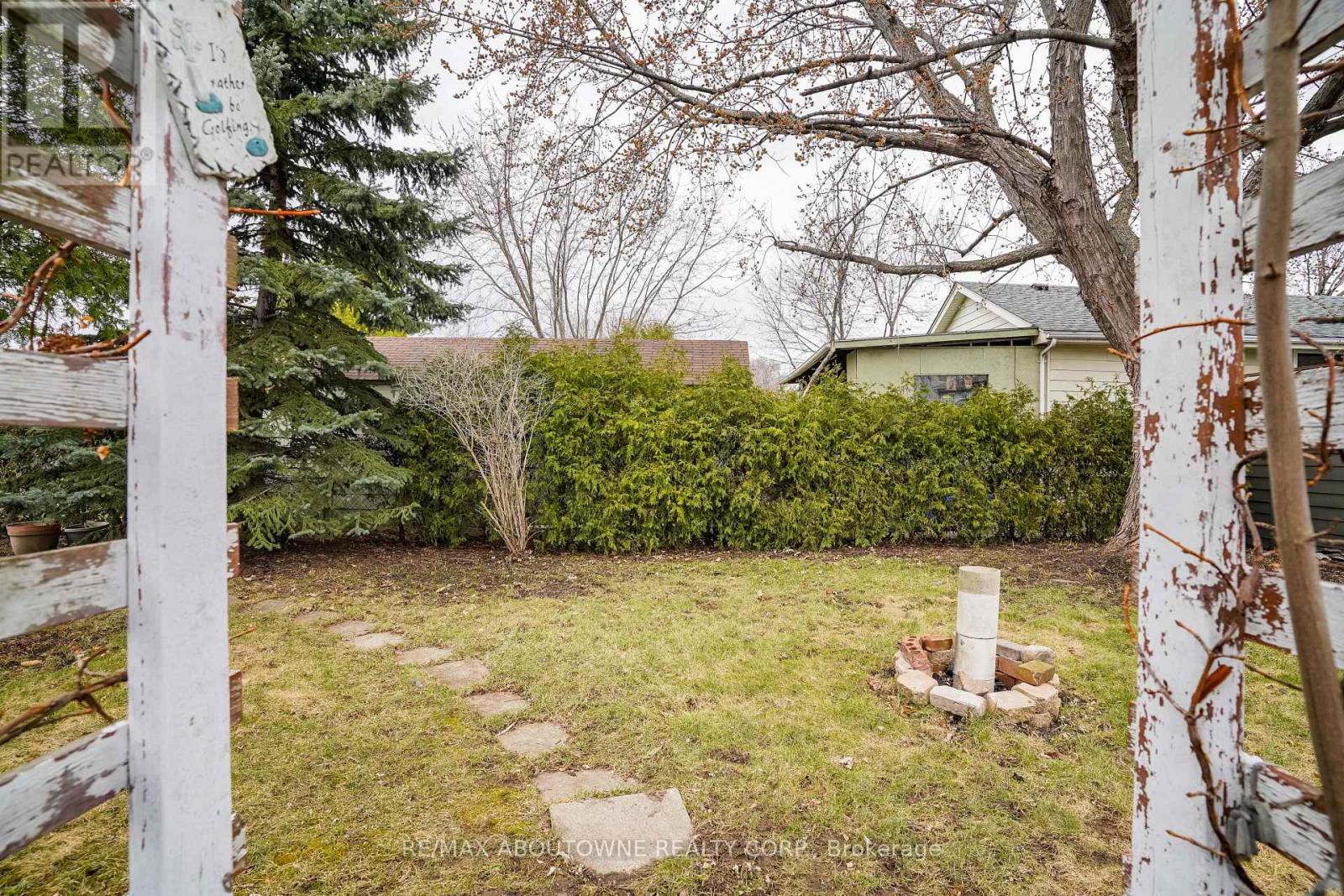 96 Mohawk Road E, Hamilton, Ontario  L9A 2G9 - Photo 11 - X13047056