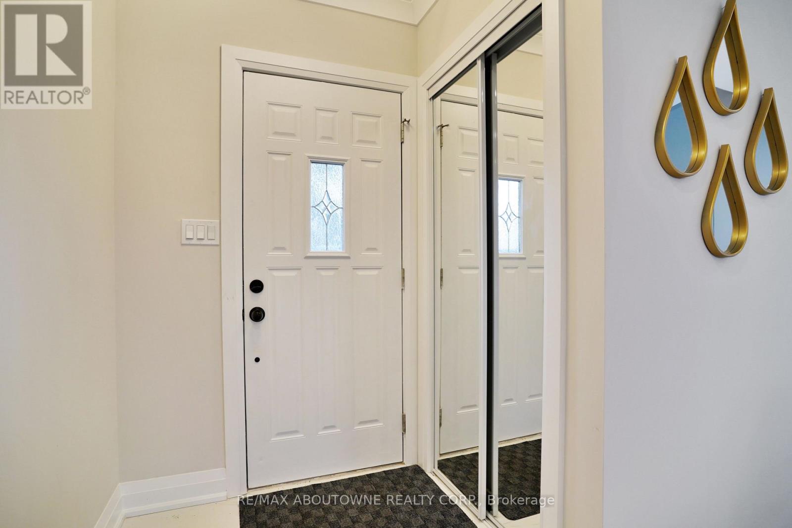 96 Mohawk Road E, Hamilton, Ontario  L9A 2G9 - Photo 13 - X13047056