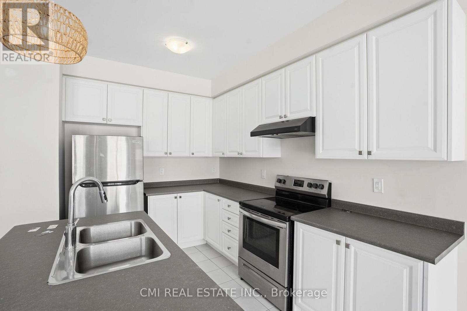 49 Sugar May Avenue, Thorold, Ontario  L2V 0L3 - Photo 12 - X13047154