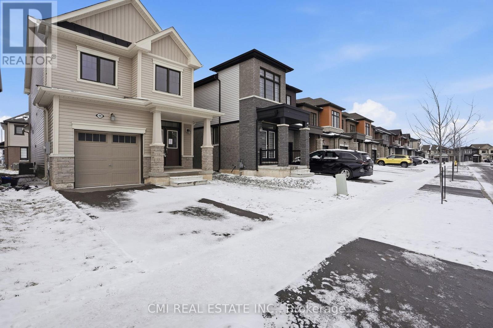 49 Sugar May Avenue, Thorold, Ontario  L2V 0L3 - Photo 3 - X13047154