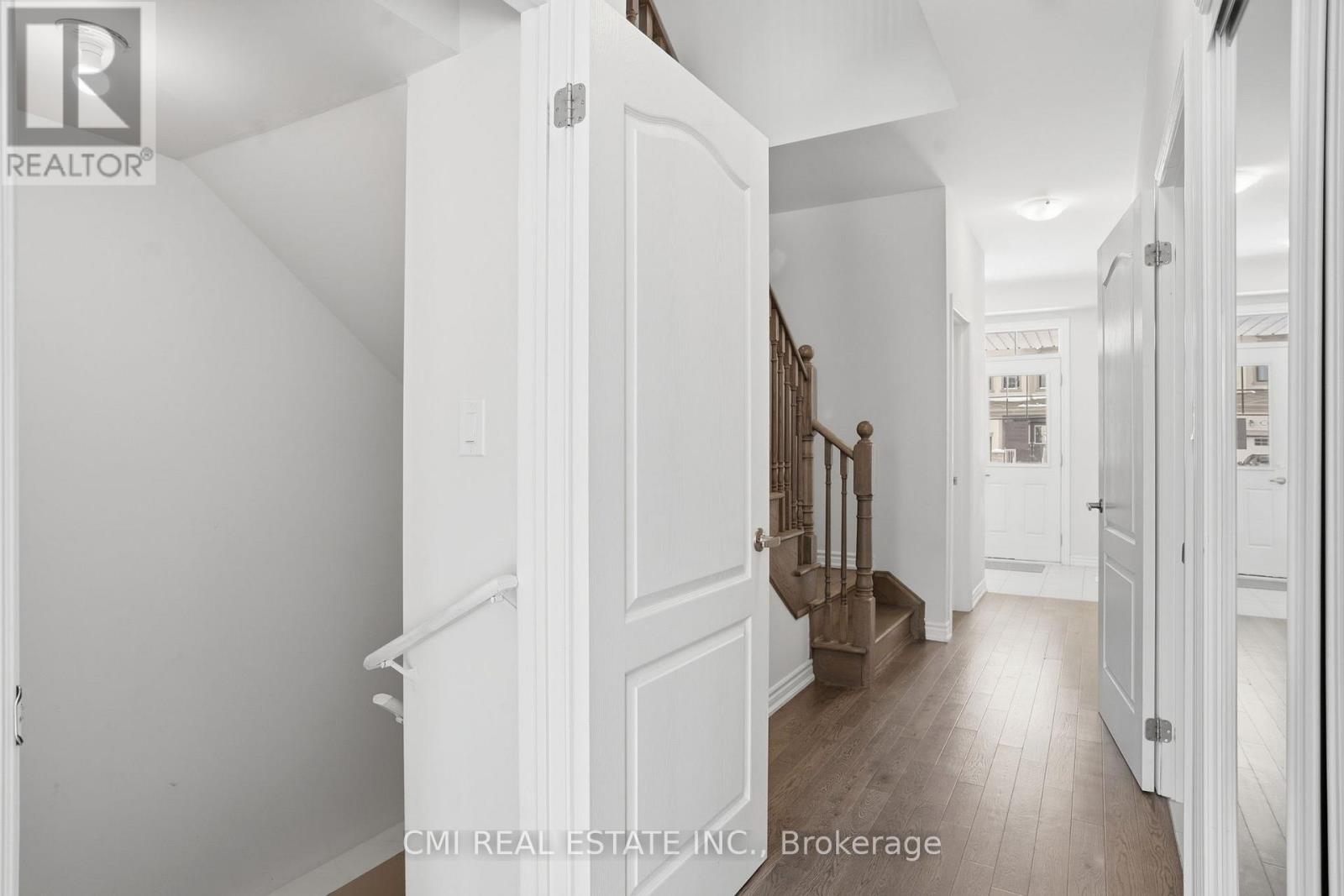 49 Sugar May Avenue, Thorold, Ontario  L2V 0L3 - Photo 9 - X13047154