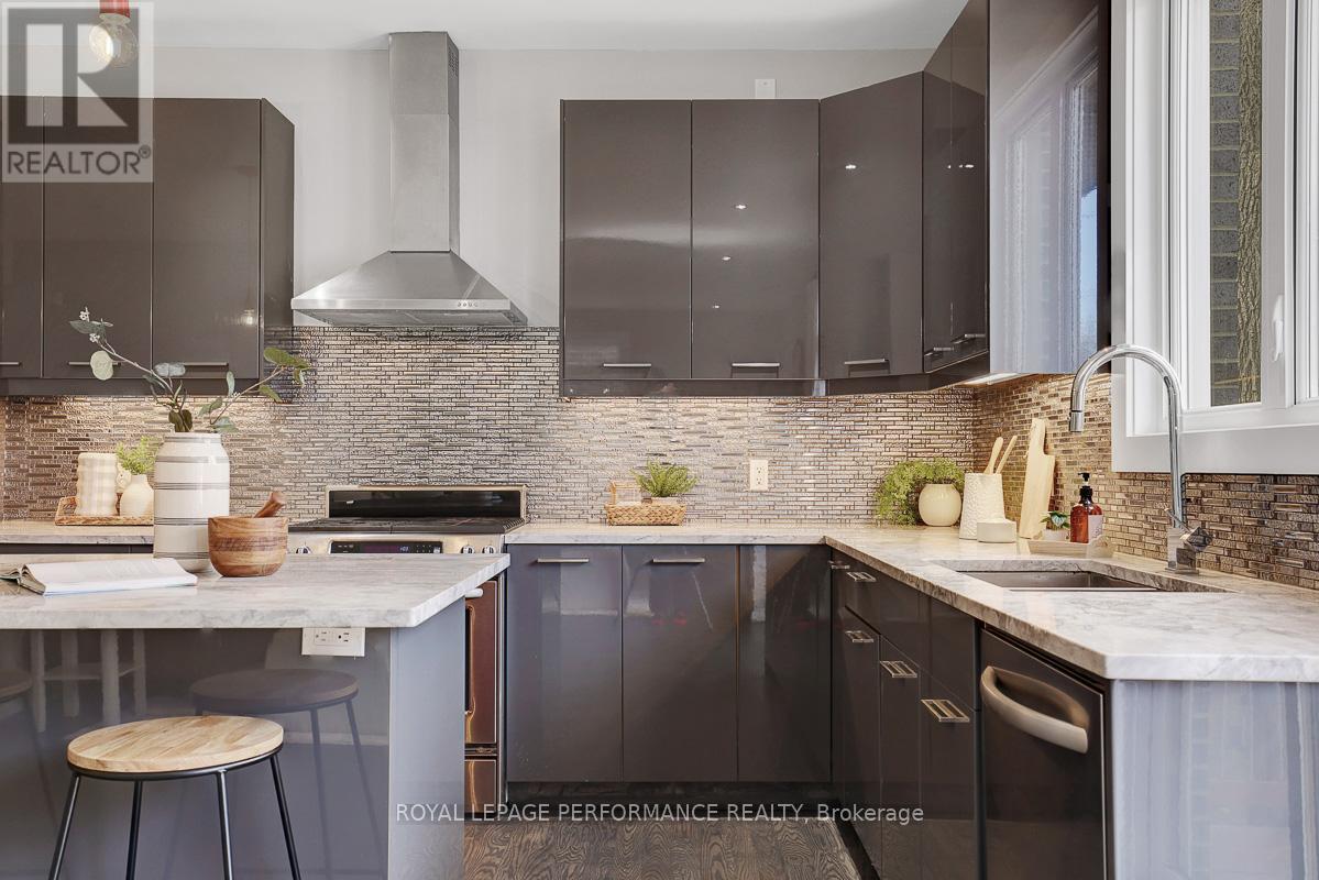 1285 Livingstone Avenue, Ottawa, Ontario  K1H 7P7 - Photo 12 - X13047262