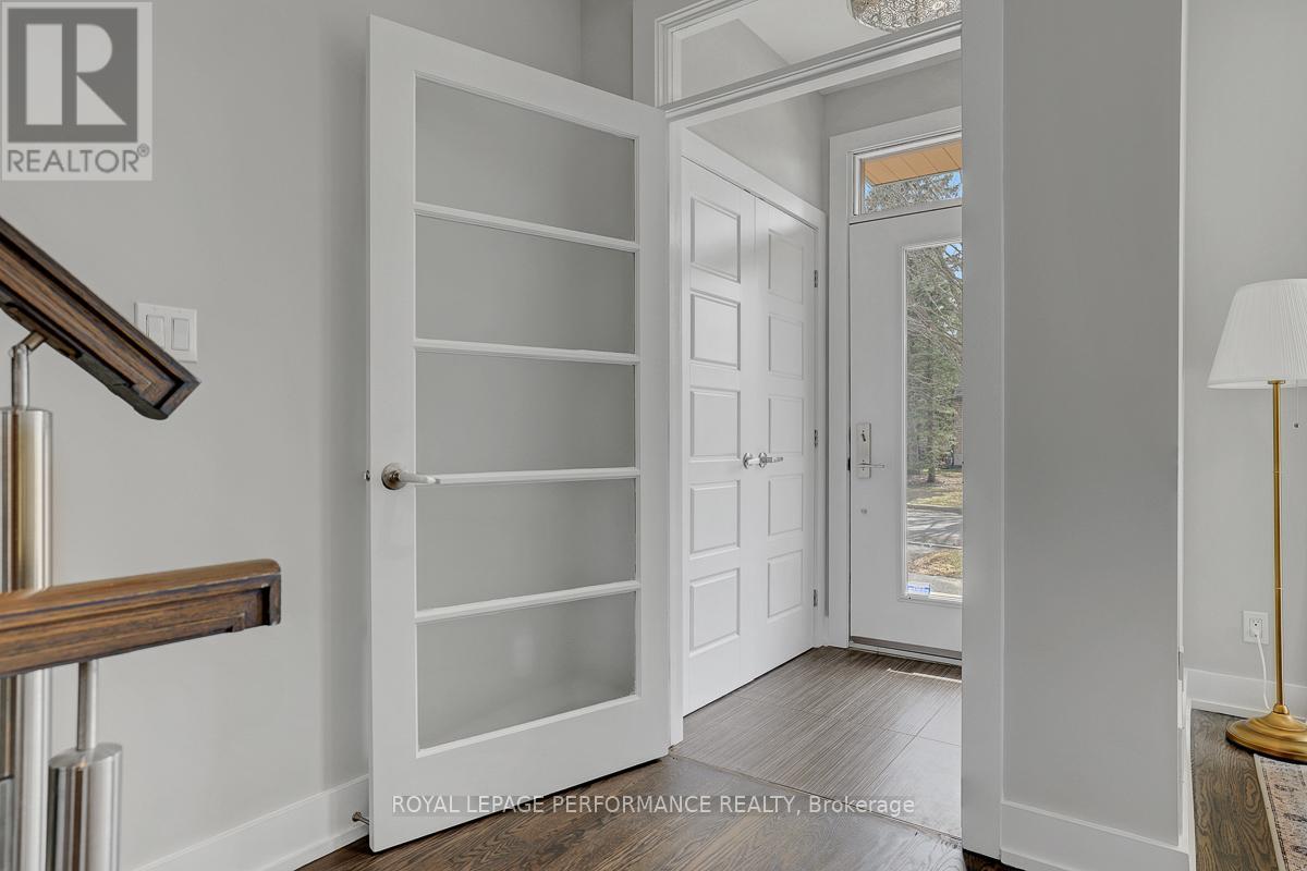 1285 Livingstone Avenue, Ottawa, Ontario  K1H 7P7 - Photo 2 - X13047262