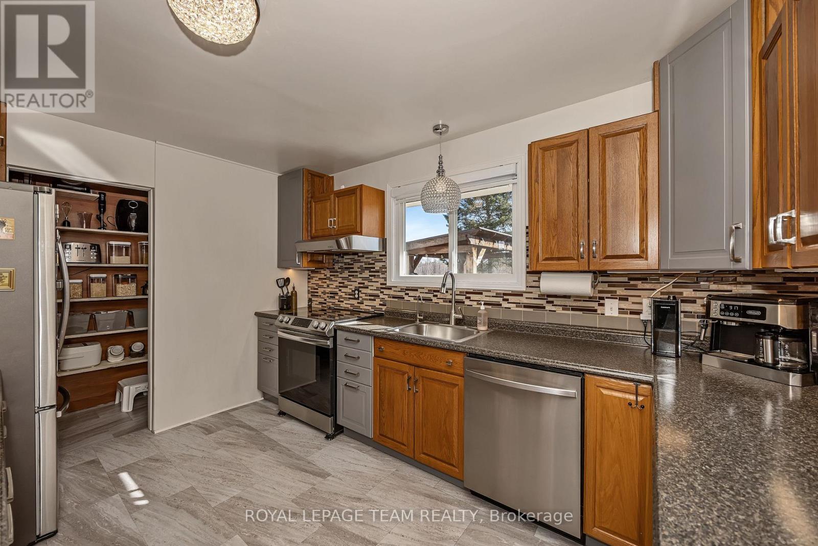 1923 Joanisse Road, Clarence-Rockland, Ontario  K0A 2A0 - Photo 10 - X13047276