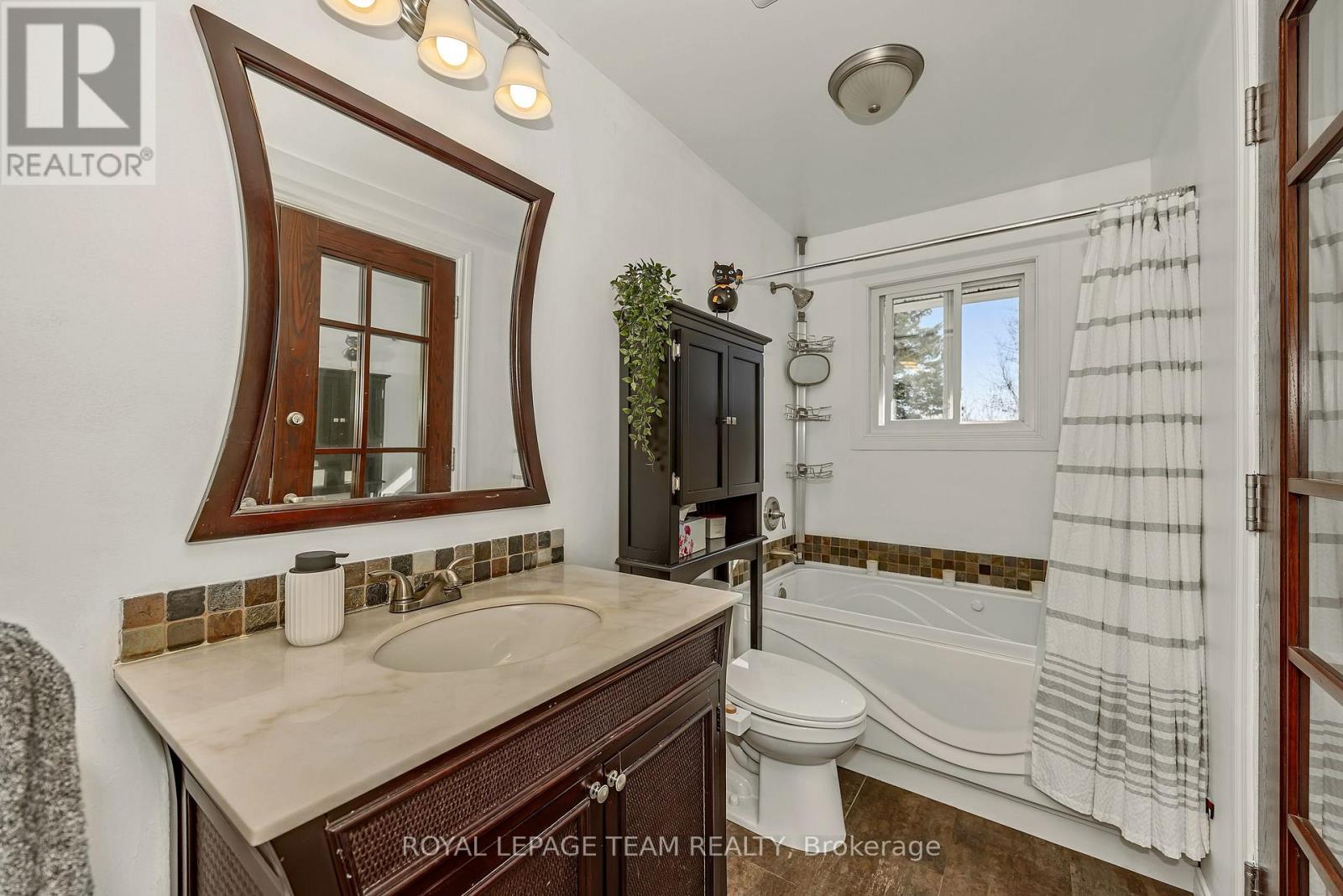 1923 Joanisse Road, Clarence-Rockland, Ontario  K0A 2A0 - Photo 25 - X13047276