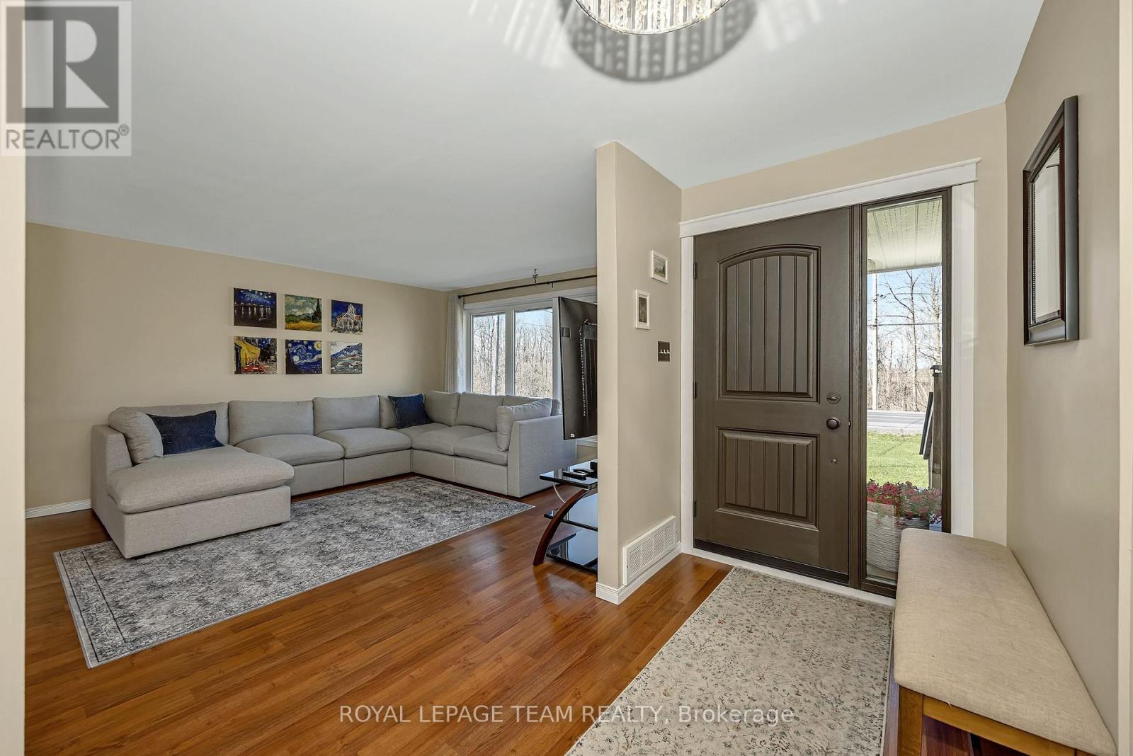 1923 Joanisse Road, Clarence-Rockland, Ontario  K0A 2A0 - Photo 4 - X13047276