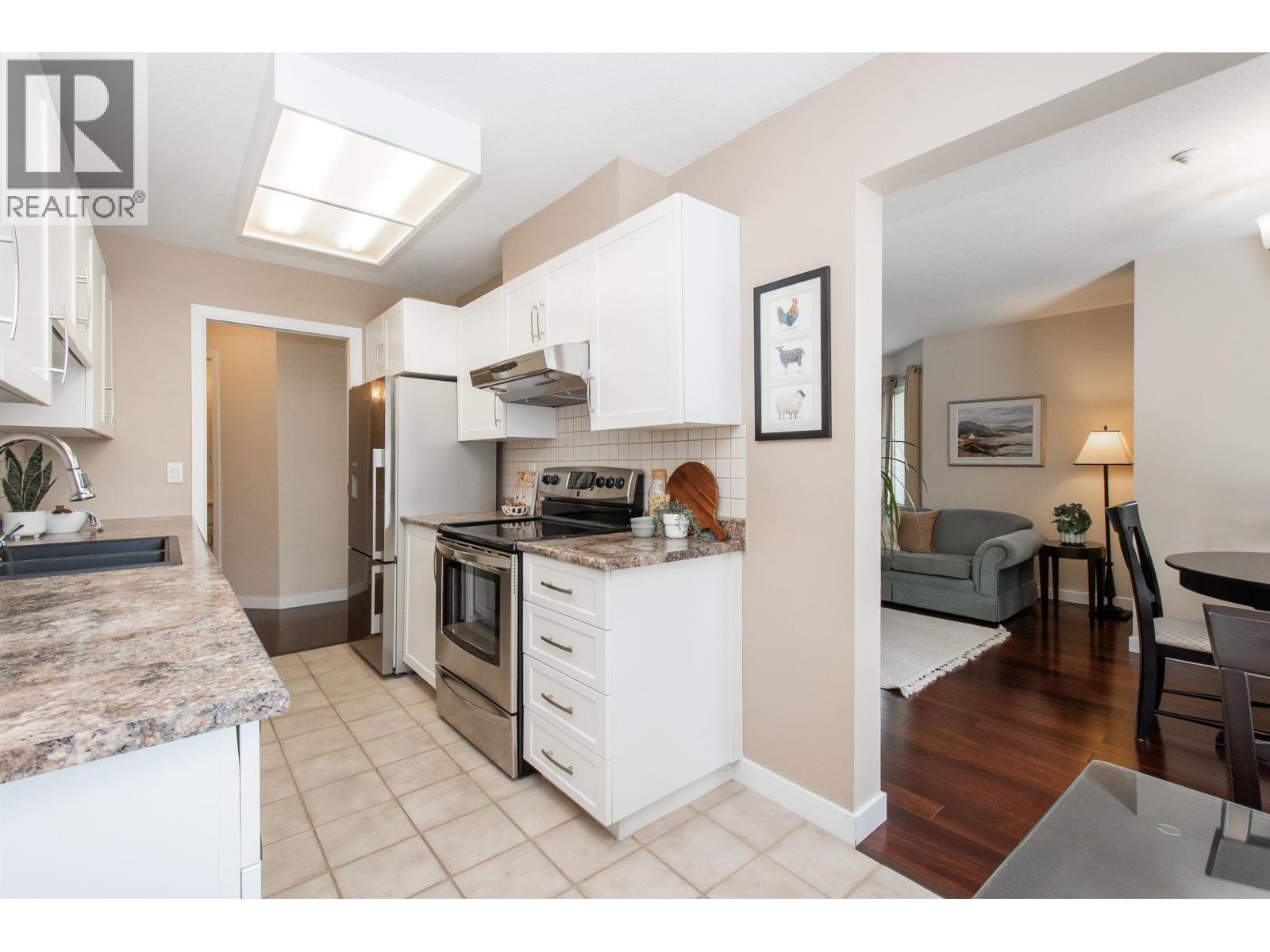 317 2020 Cedar Village Crescent, North Vancouver, British Columbia  V7J 3P5 - Photo 18 - R3115906