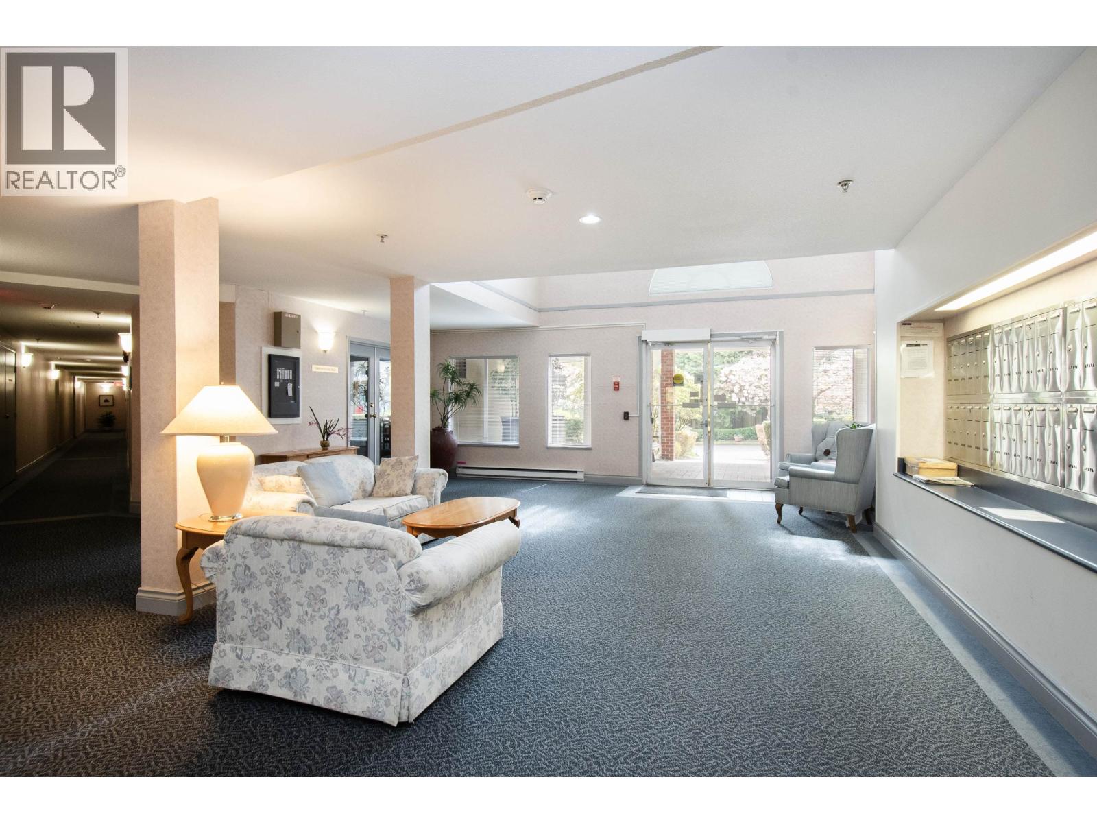 317 2020 Cedar Village Crescent, North Vancouver, British Columbia  V7J 3P5 - Photo 32 - R3115906