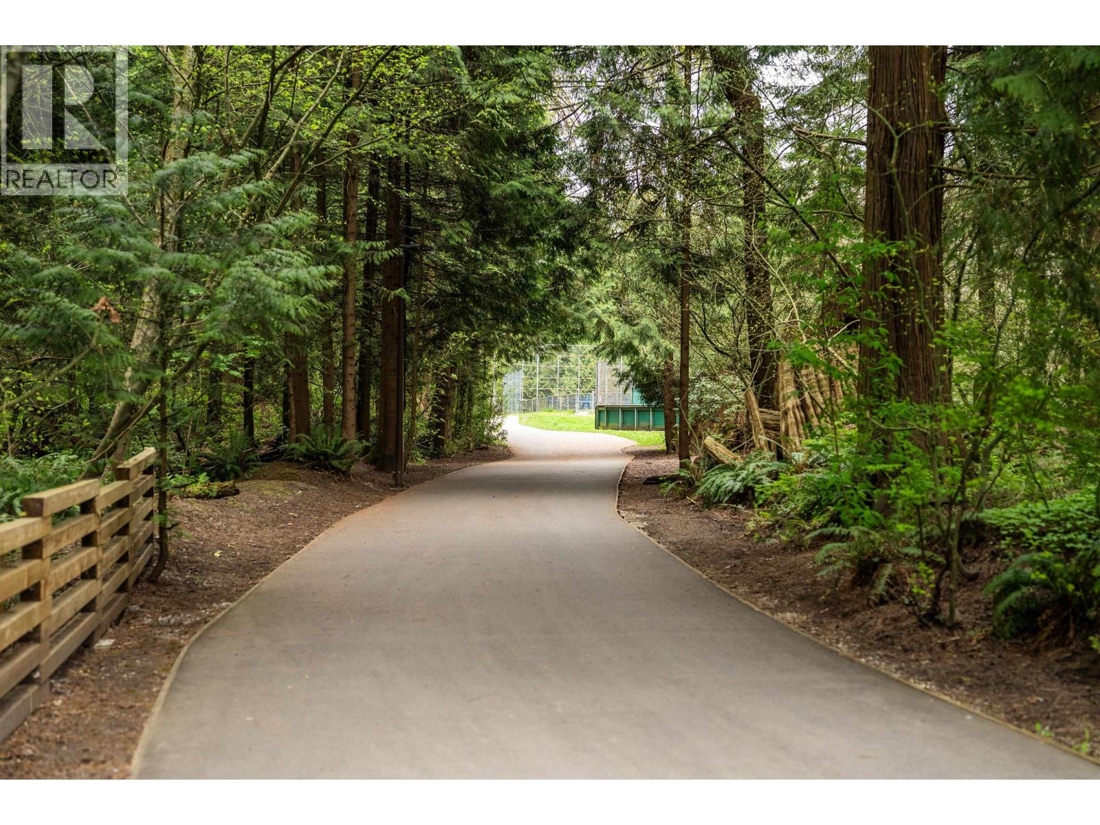 317 2020 Cedar Village Crescent, North Vancouver, British Columbia  V7J 3P5 - Photo 38 - R3115906