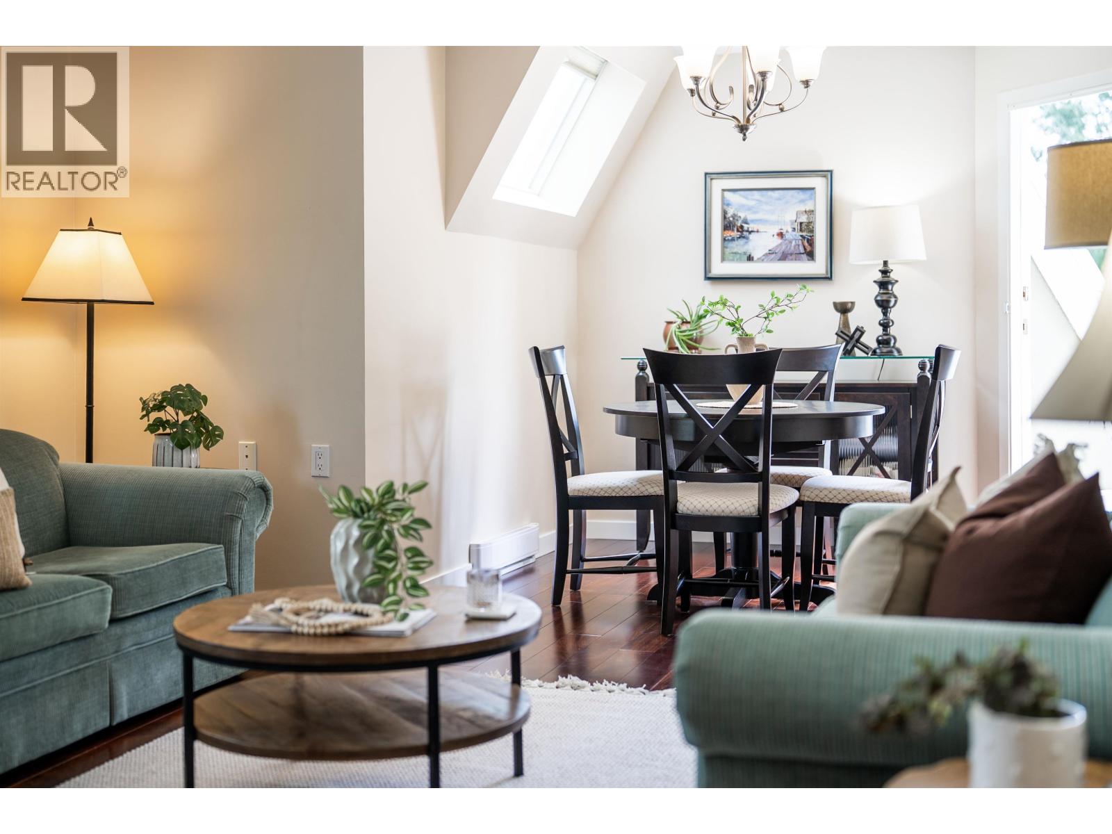 317 2020 Cedar Village Crescent, North Vancouver, British Columbia  V7J 3P5 - Photo 7 - R3115906