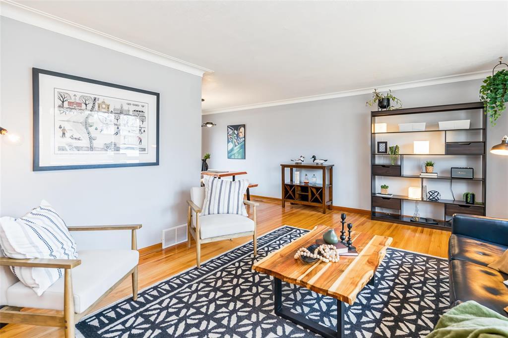 614 Oxford Street, Winnipeg, Manitoba  R3M 3K1 - Photo 1 - 202608402