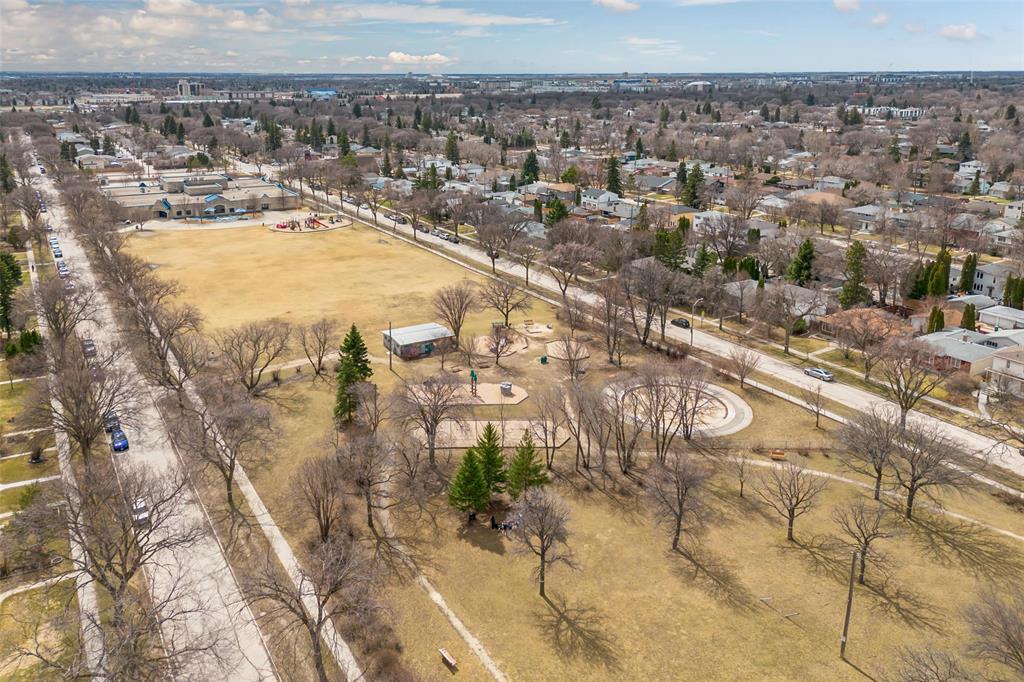 614 Oxford Street, Winnipeg, Manitoba  R3M 3K1 - Photo 47 - 202608402